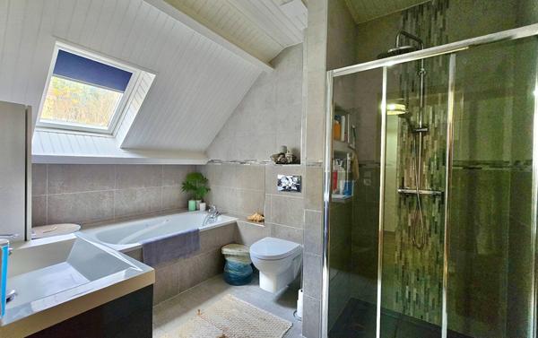 MAISON FAMILIALE 4 PIÈCES 100 M²  ATHIS MONS, CALME ET PROXIMITÉ RER