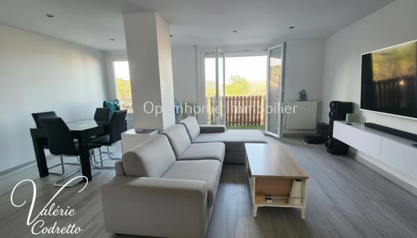 Vente Appartement T3 Hyères (83400) – Entièrement Rénové – Vue Dégagée, Parking & Cave
