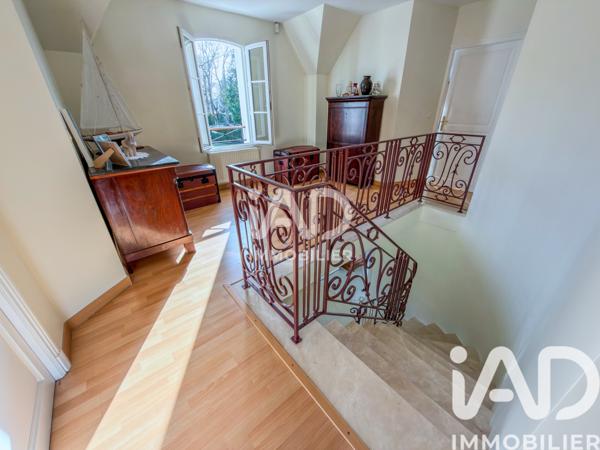Maison à vendre 7 pièces 207 m² Lamorlaye