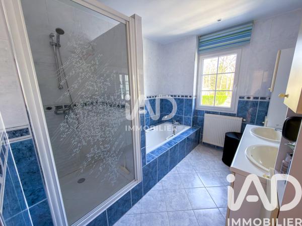 Maison à vendre 7 pièces 207 m² Lamorlaye