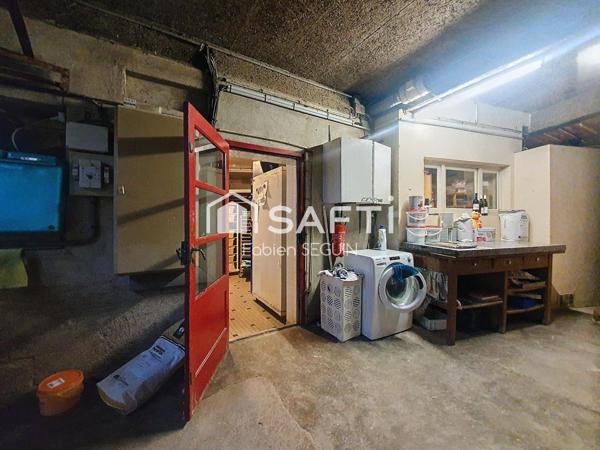 Maison de centre bourg intégralement rénovée avec possibilité de créer 2 à 3 appartements supplémentaires