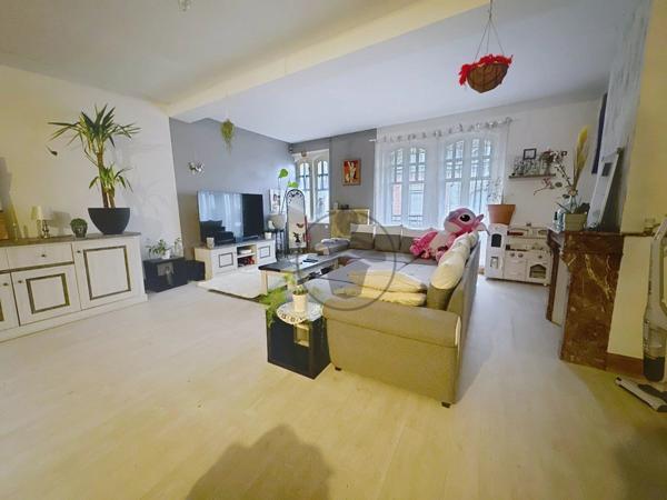Vente Immeuble 7 pièces 188 m2 à Saint-Quentin