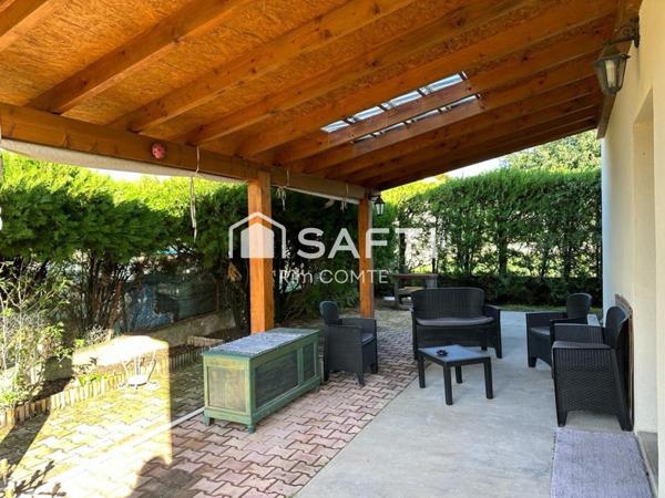 Charmante Maison Rénovée de 3 Chambres avec Sous-Sol Complet!!