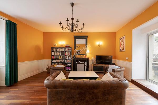 Maison de bourg à vendre à Piré-Chancé ? Centre-ville ? 180 m² ? Jardin ? Garage