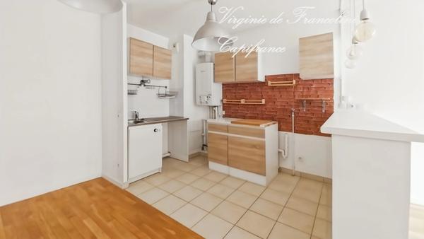 Bas de Montreuil-5mn métro Croix de chavaux L9-A vendre appartement 2 p-1er étage-JARDIN-TERRASSE-Immeuble 2015
