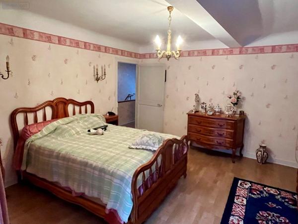 Immeuble à vendre à Avallon dans l'Yonne (89200), ref : 89099/140660   
Centre Ville