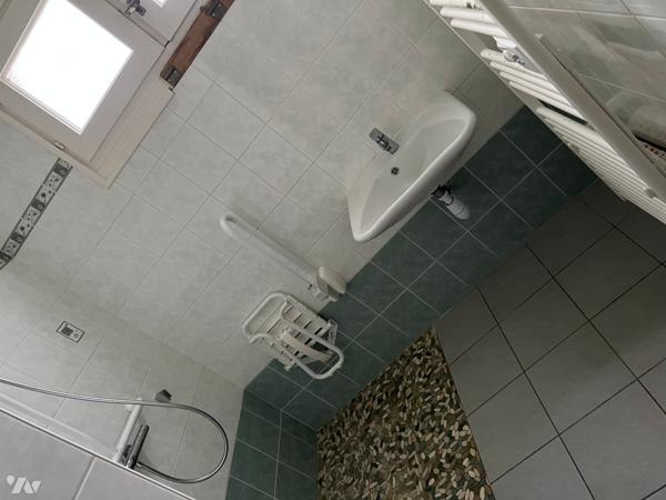 MAISON PLAIN-PIED AVEC TERRAIN ET GARAGE A 800 M DU CENTRE DE CASTELJALOUX