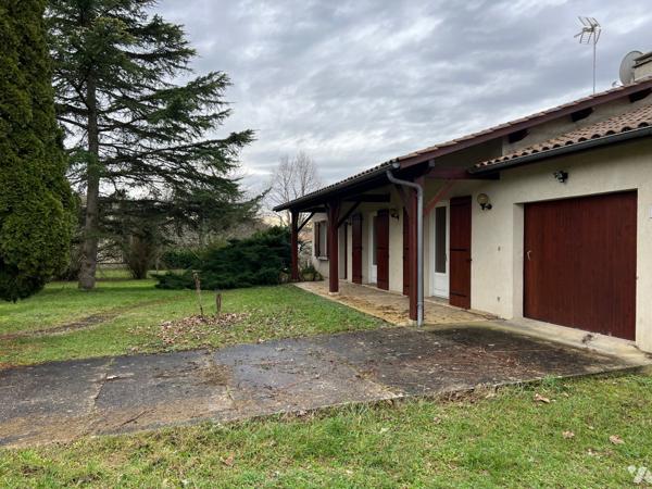 MAISON PLAIN-PIED AVEC TERRAIN ET GARAGE A 800 M DU CENTRE DE CASTELJALOUX
