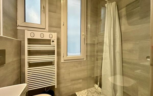 Appartement à louer    1 pièce • 26,52 m2 Paris 4