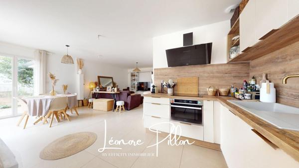 Maison
         4 pièces
        - 90 m² Exclusivité 330 000 € *