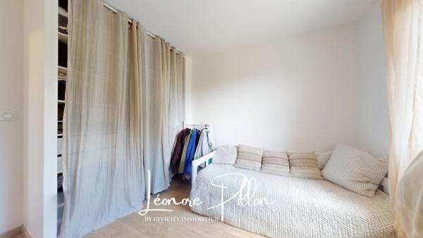 Maison
         4 pièces
        - 90 m² Exclusivité 330 000 € *