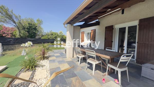 Maison
         6 pièces
        - 150 m² 425 000 € *