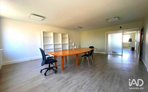 Location bureaux 179 m² Évry-Courcouronnes