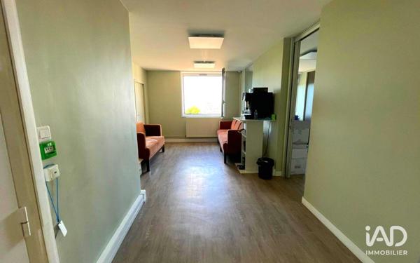 Location bureaux 179 m² Évry-Courcouronnes