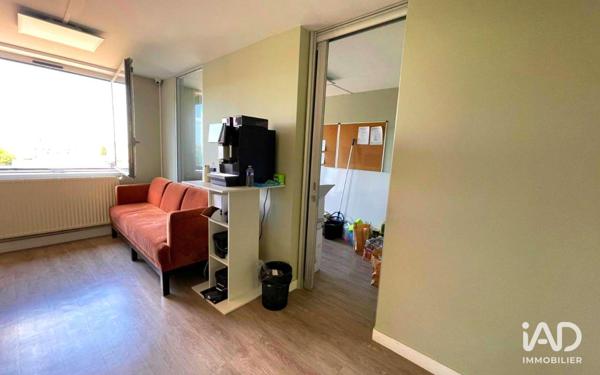 Location bureaux 179 m² Évry-Courcouronnes