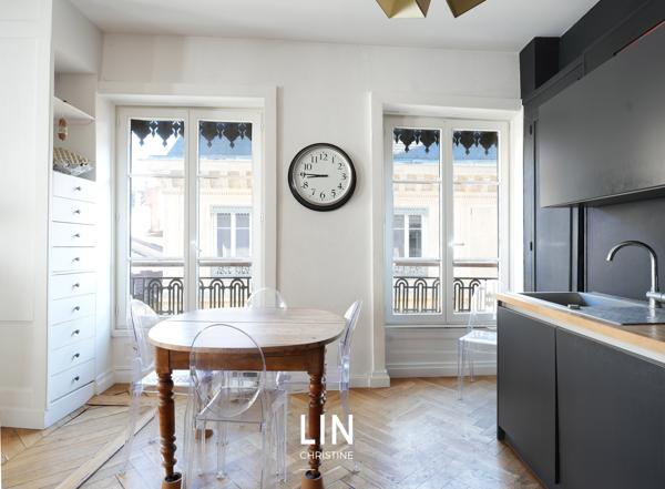 Appartement
         4 pièces
        - 135 m² Bien prestige 595 000 € *