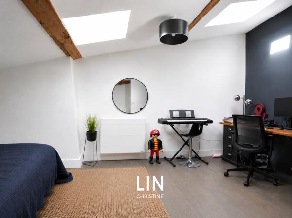 Appartement
         4 pièces
        - 135 m² Bien prestige 595 000 € *