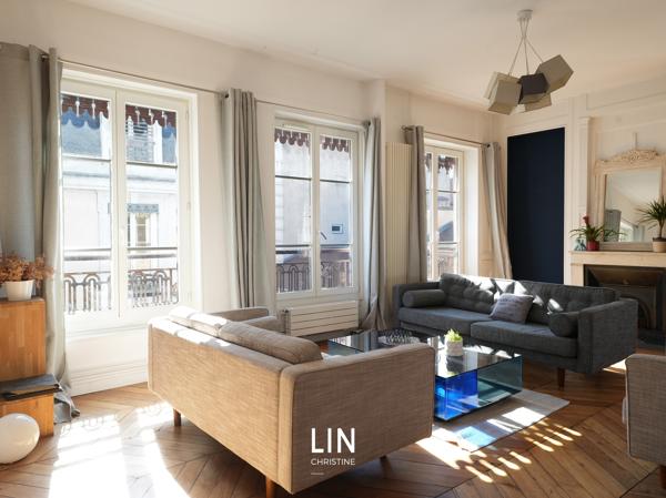Appartement
         4 pièces
        - 135 m² Bien prestige 595 000 € *