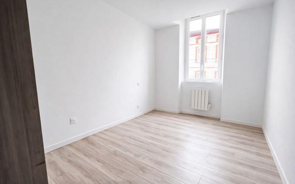 Appartement à louer    3 pièces •  Briatexte