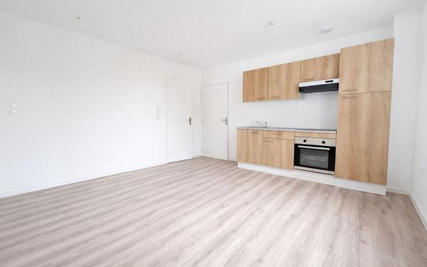 Appartement à louer    3 pièces •  Briatexte