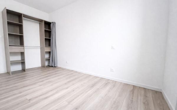 Appartement à louer    3 pièces •  Briatexte