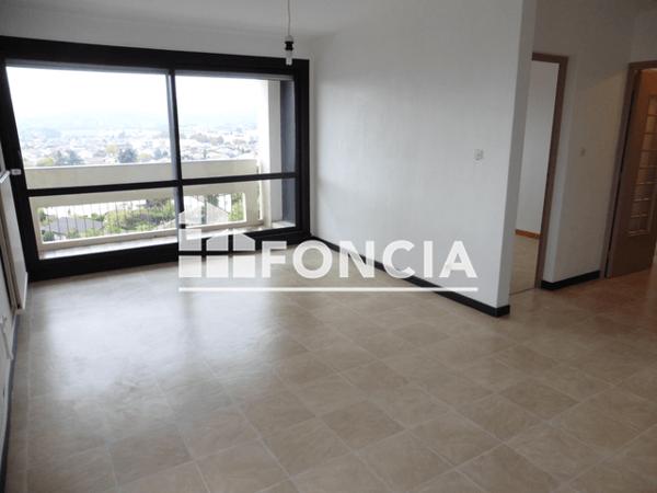 Location Appartement 3 pièces 62.96 m² - RESIDENCE DU CHATEAU TOUR C Echirolles 38130