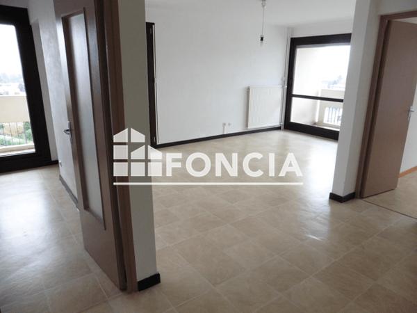 Location Appartement 3 pièces 62.96 m² - RESIDENCE DU CHATEAU TOUR C Echirolles 38130