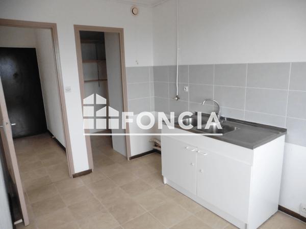 Location Appartement 3 pièces 62.96 m² - RESIDENCE DU CHATEAU TOUR C Echirolles 38130