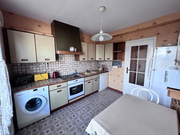 À Vendre , T3 à Pont-de-Chéruy ,73,76 m² avec parking et cave