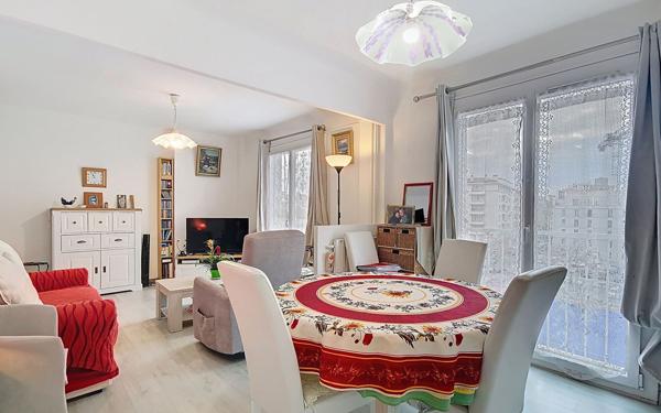 Appartement à vendre    3 pièces • 52,69 m2 Toulon