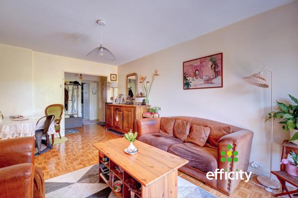 Appartement
         3 pièces
        - 70 m²