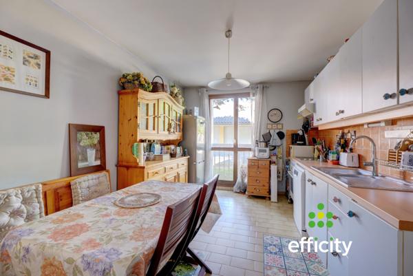 Appartement
         3 pièces
        - 70 m²