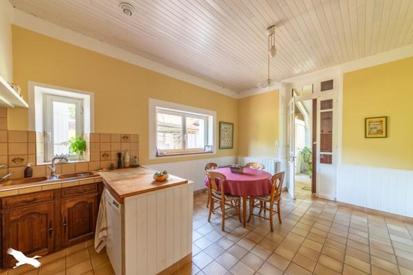 Maison à vendre |  Fumel |  8 pièces | 203 m²