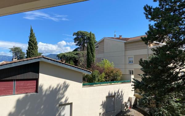 Appartement à vendre    2 pièces •  Saint-Marcellin