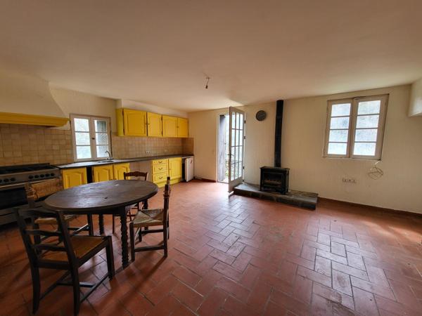 Splendide et spacieuse propriété avec dependances et piscine
