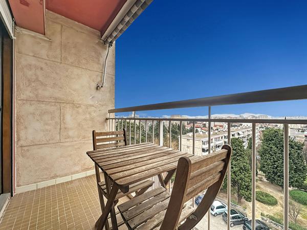 À vendre : Appartement 3 pièces lumineux à Marseille, Saint-Just !