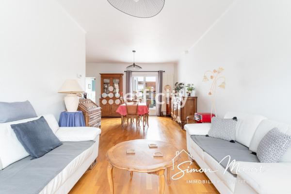 Maison
         4 pièces
        - 102 m² Exclusivité 399 000 € *