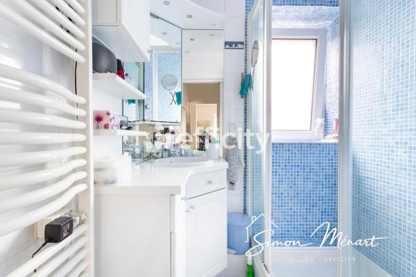 Maison
         4 pièces
        - 102 m² Exclusivité 399 000 € *