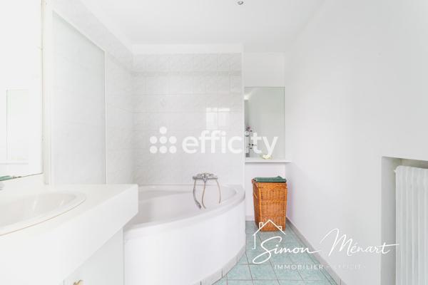 Maison
         4 pièces
        - 102 m² Exclusivité 399 000 € *