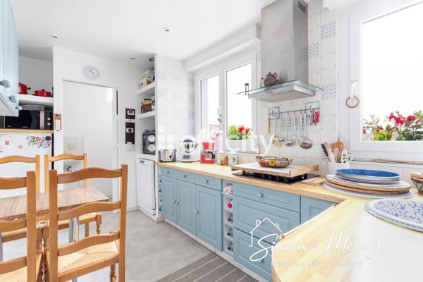 Maison
         4 pièces
        - 102 m² Exclusivité 399 000 € *