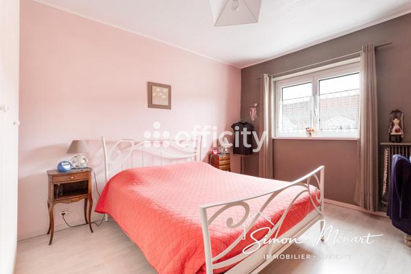 Maison
         4 pièces
        - 102 m² Exclusivité 399 000 € *