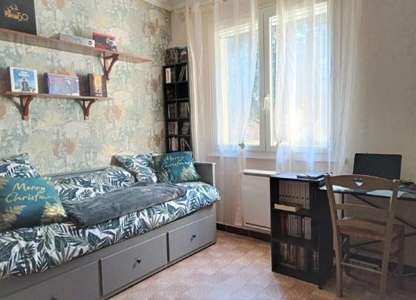 Maison à vendre    8 pièces •  Roquemaure