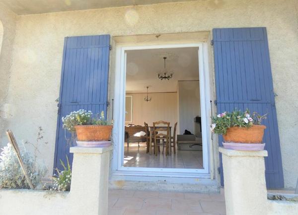 Maison à vendre    8 pièces •  Roquemaure