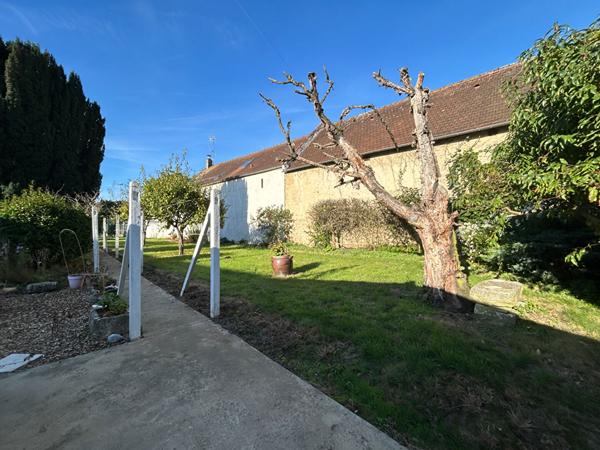 EXCLUSIVITÉ - MAISON DE 6 PIECES A VENDRE A PLAISIR  - LES GÂTINES