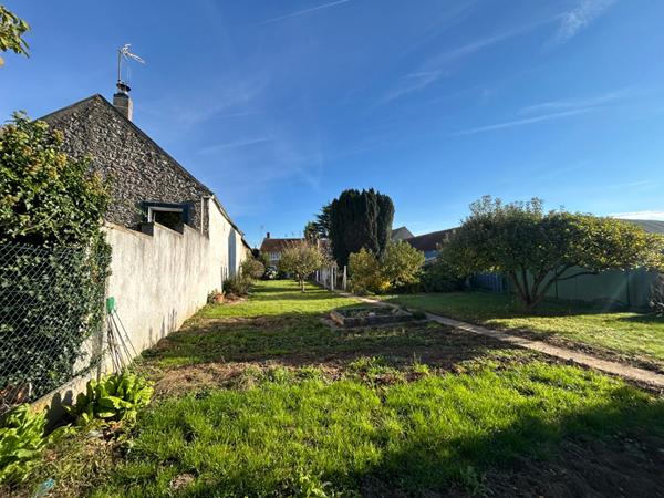 EXCLUSIVITÉ - MAISON DE 6 PIECES A VENDRE A PLAISIR  - LES GÂTINES