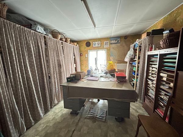 EXCLUSIVITÉ - MAISON DE 6 PIECES A VENDRE A PLAISIR  - LES GÂTINES