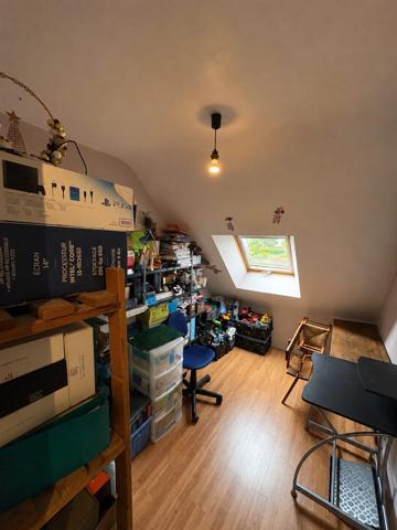 Maison familiale à Questembert – 4 chambres, jardin clos de 1 075 m²