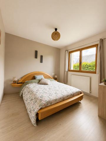 Maison familiale à Questembert – 4 chambres, jardin clos de 1 075 m²