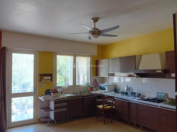 Vente                                                      Maison
                        
                     4 pièces                      136 m2                     à Blaye-les-Mines