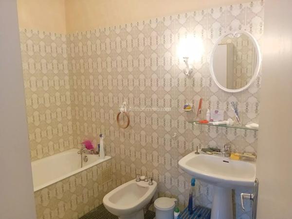 Vente                                                      Maison
                        
                     4 pièces                      136 m2                     à Blaye-les-Mines